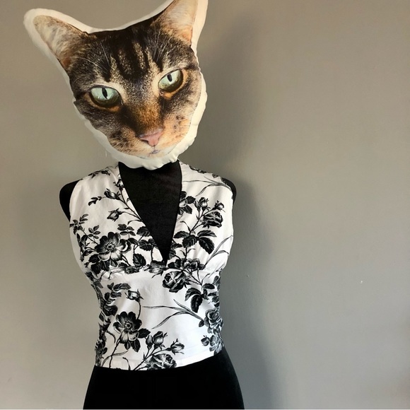 White House Black Market Floral Halter - Picture 5 of 5